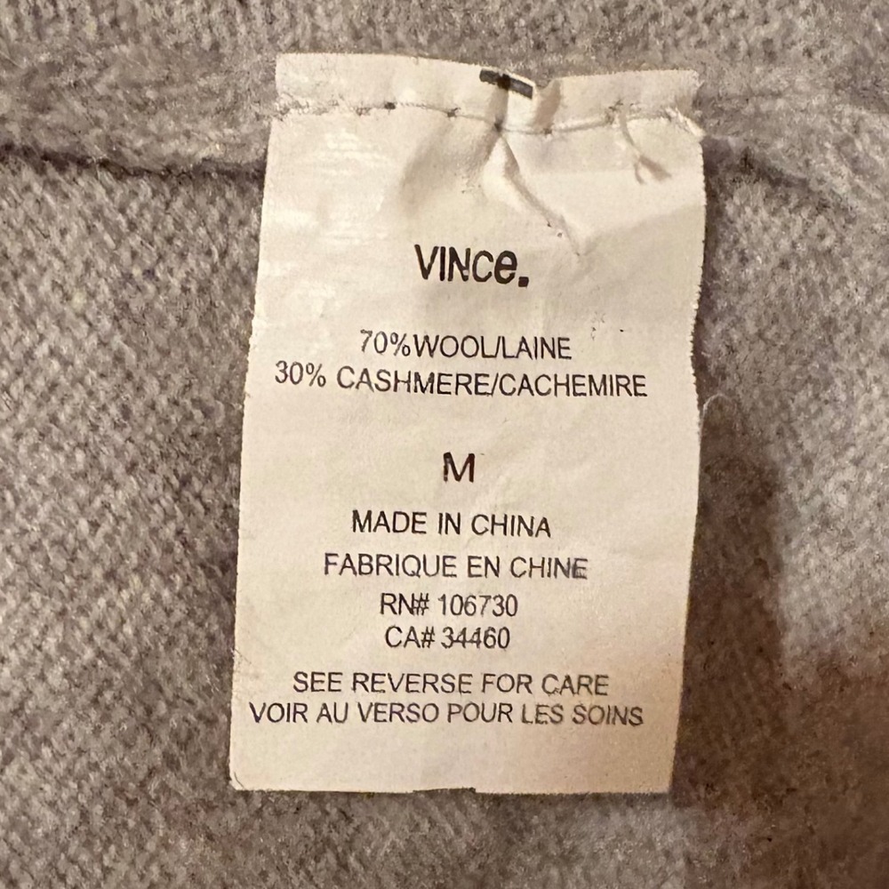 Vince Women's Laine Wool Cashmere Color Block Sweater Size M Gray Cream Knit Top - Picture 5 of 6